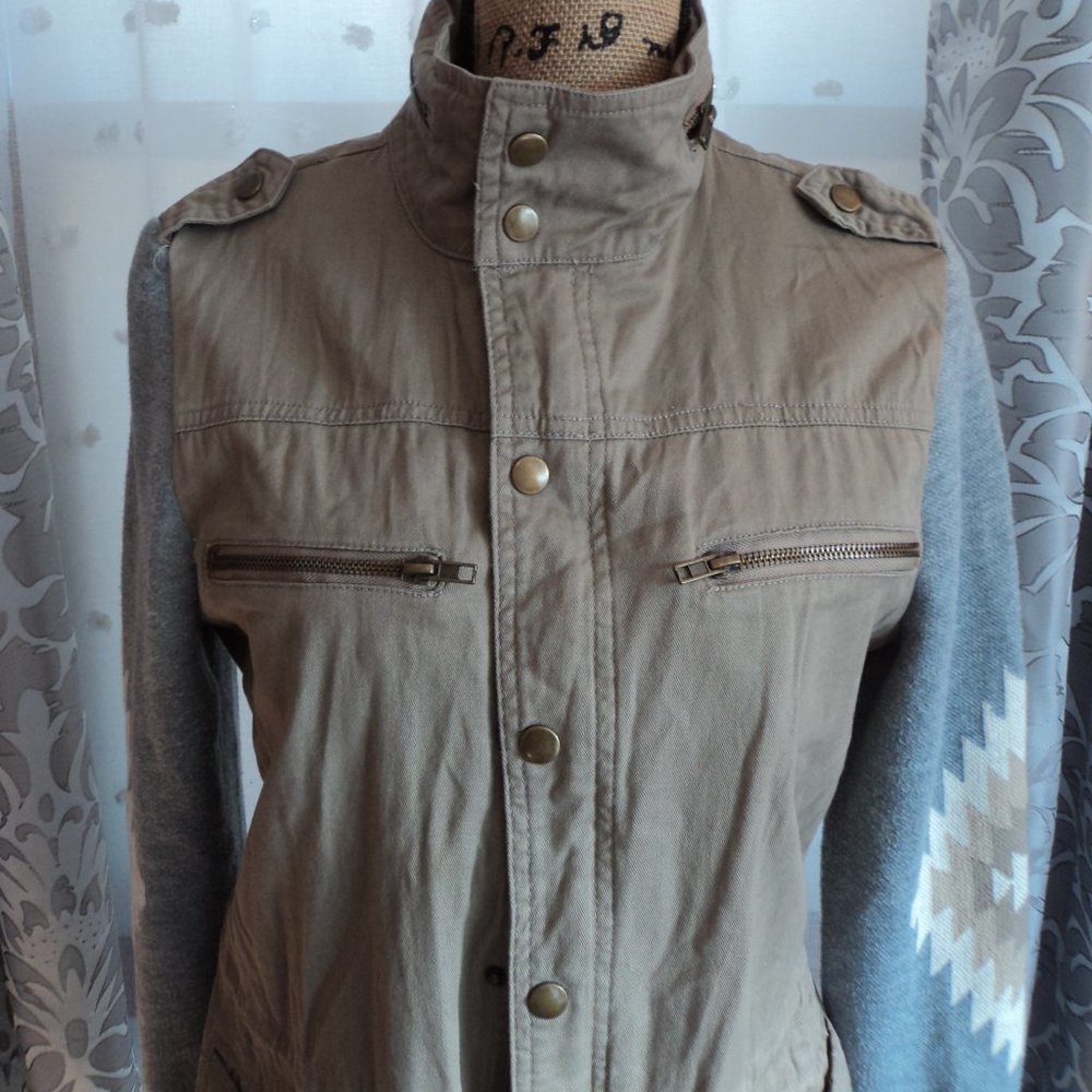 Cargo/Utility Jacket - Picture 9 of 9